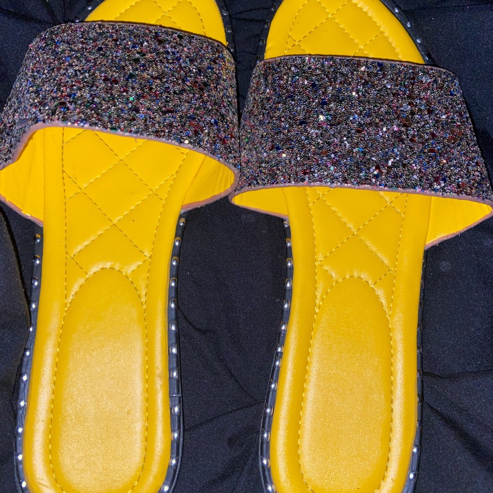Blingged out sandals size 9/10 wide width friendly
